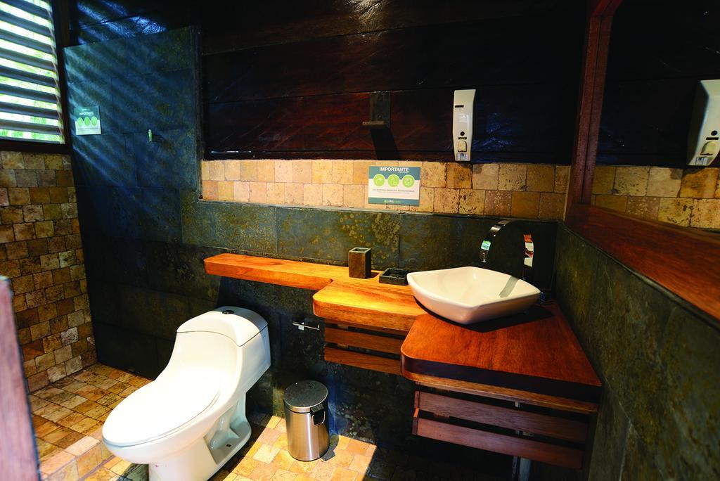 Jamu Lodge Puerto Montufar Εξωτερικό φωτογραφία