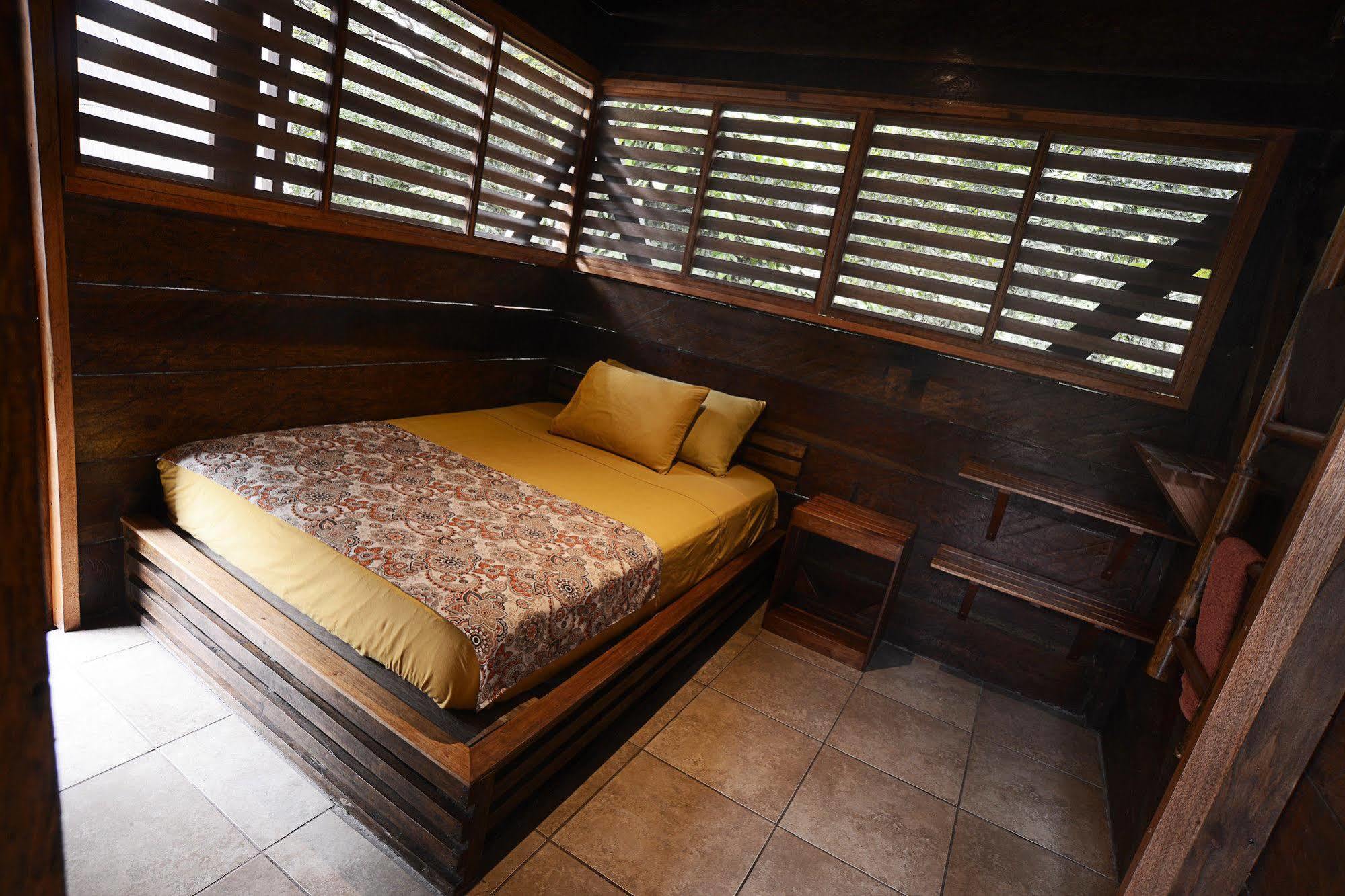 Jamu Lodge Puerto Montufar Εξωτερικό φωτογραφία