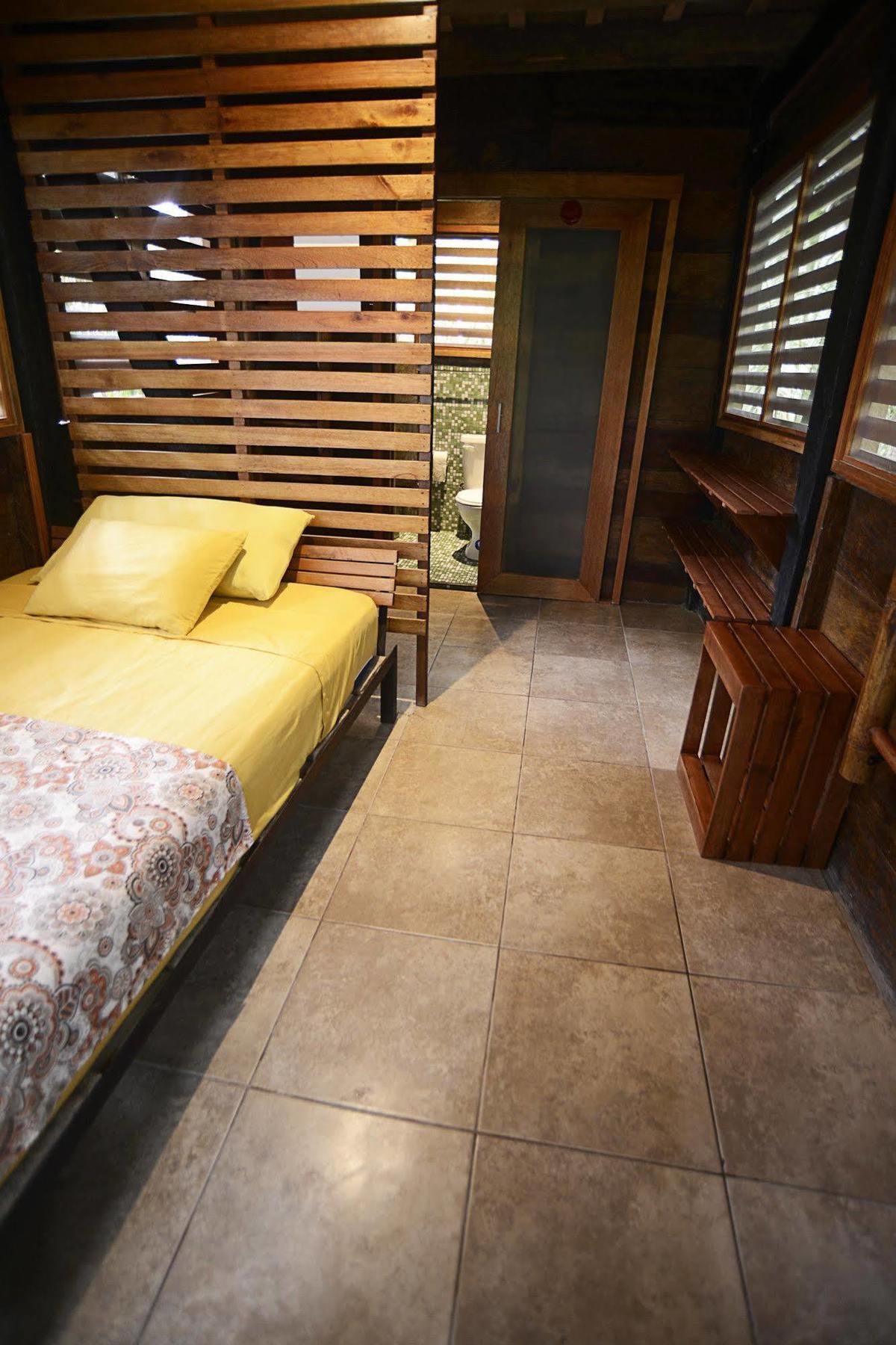 Jamu Lodge Puerto Montufar Εξωτερικό φωτογραφία