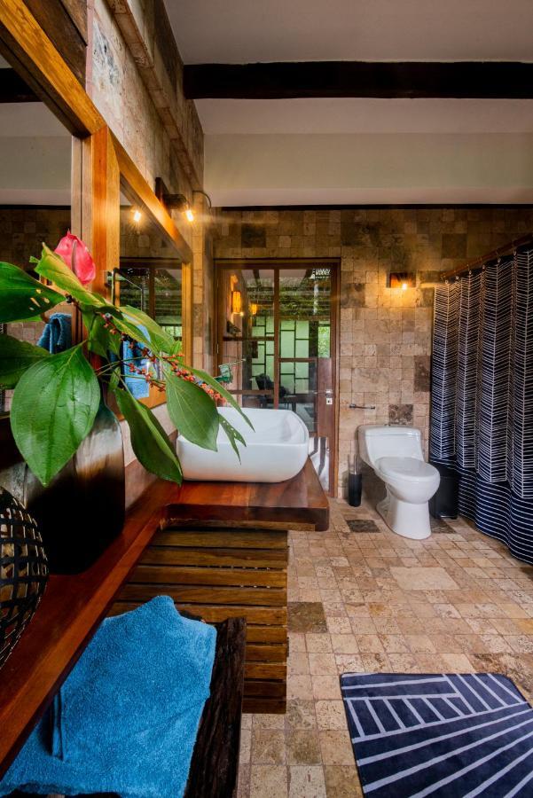 Jamu Lodge Puerto Montufar Εξωτερικό φωτογραφία